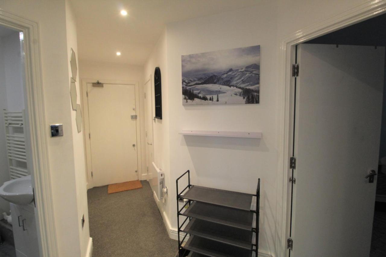 Abba Views Apartment Лондон Екстериор снимка