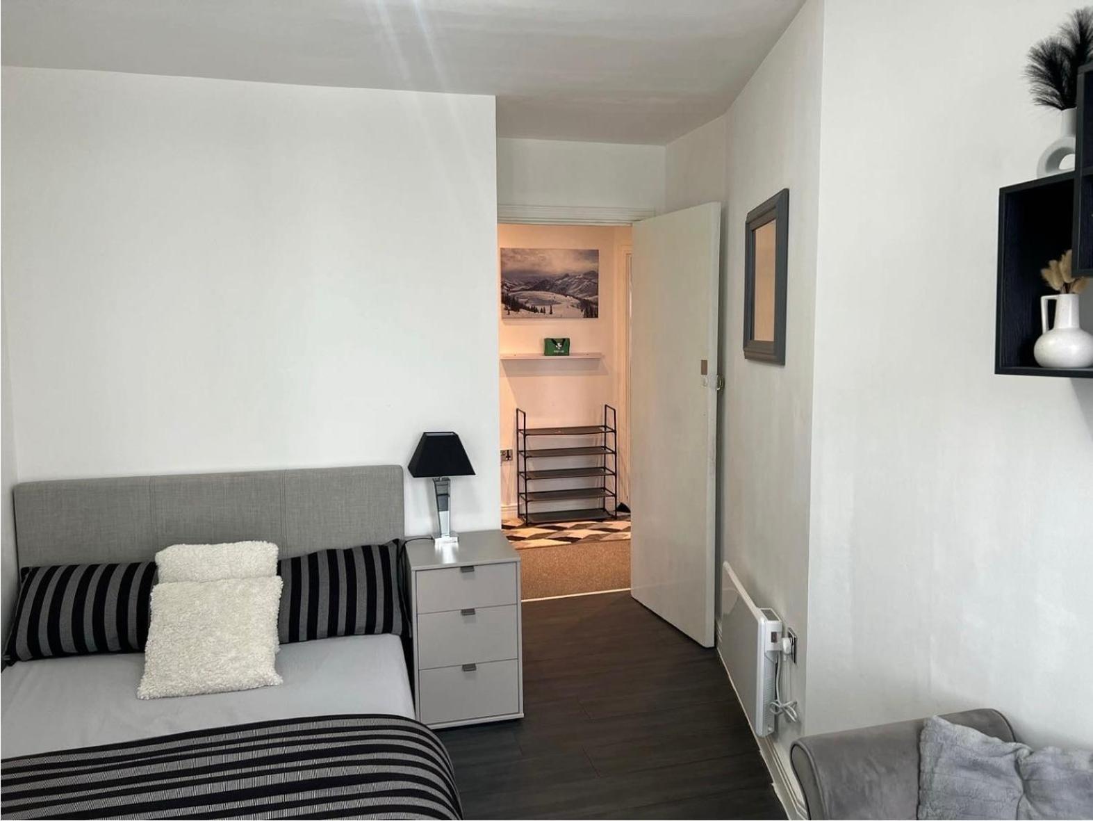 Abba Views Apartment Лондон Екстериор снимка